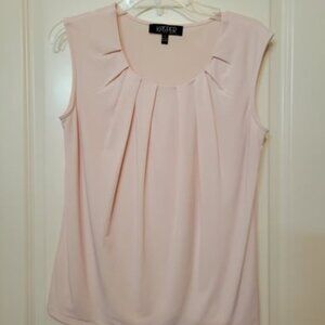 Kasper Ladies Small Light Pink Top, rarely worn, excellent condition.